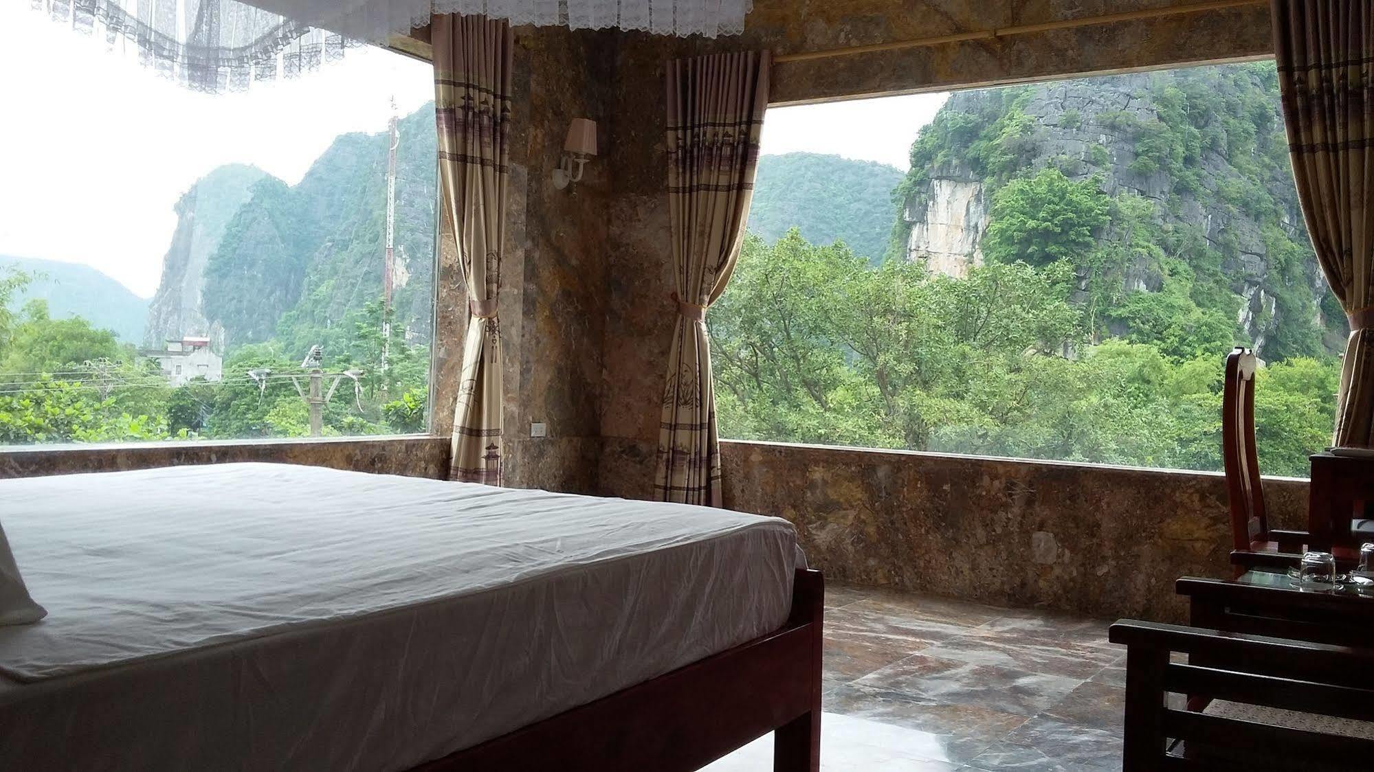 Limestone View Homestay Νιν Μπιν Εξωτερικό φωτογραφία